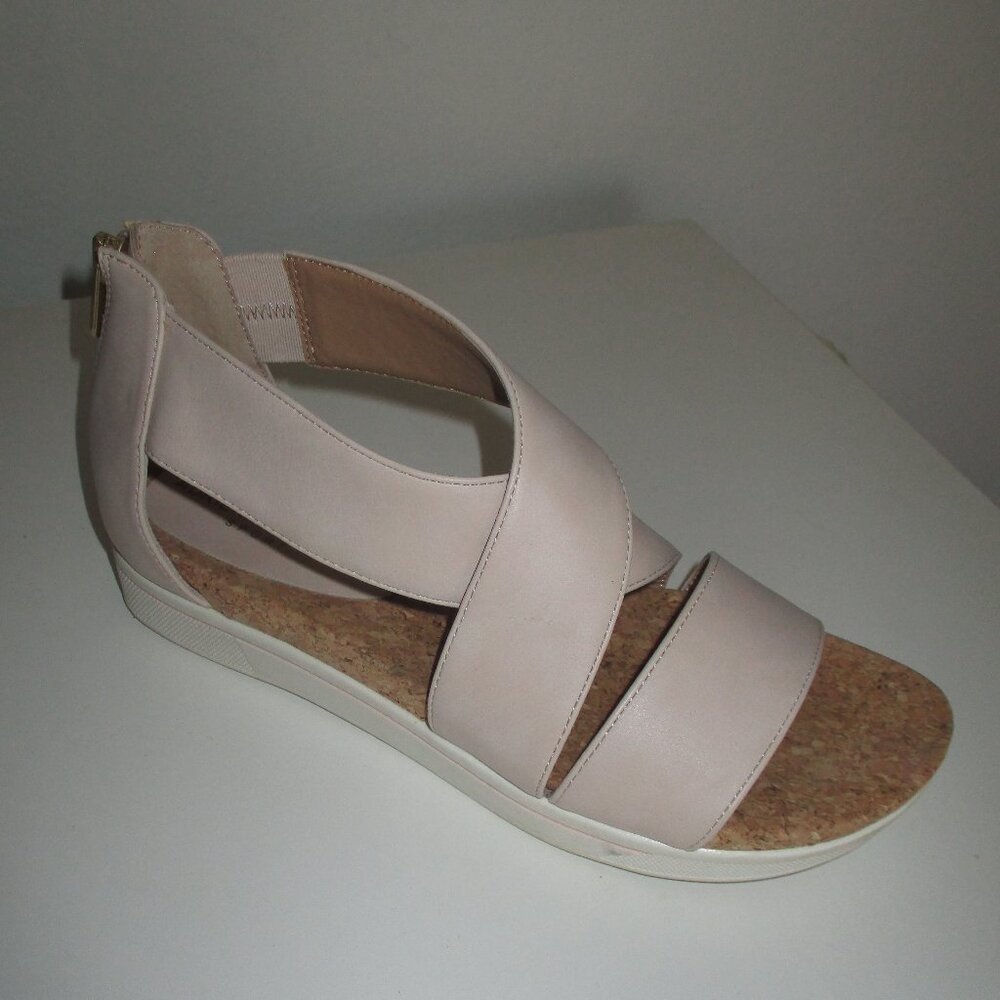 Adrienne Vittadini Sport Womens Beige Strappy Cork Rear Zip Sandal - Size 9M